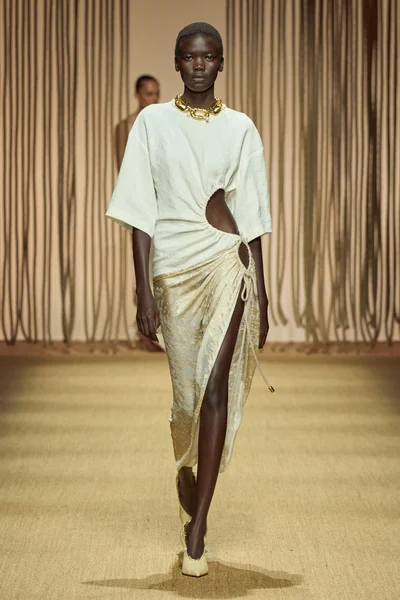 Look 14